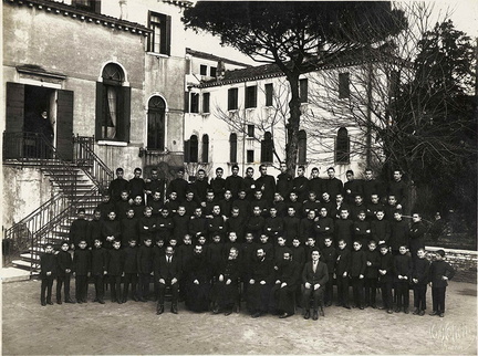 The alumni of Moorat-Raphael College of Venice with teachers, 1929-1932